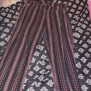 Tribal print flowy pants !